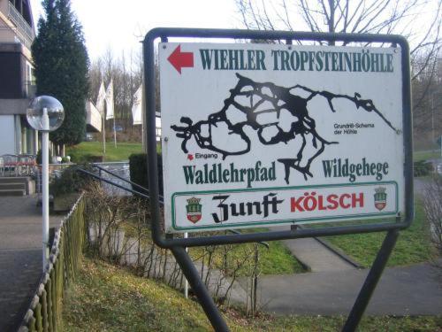 Waldhotel Tropfsteinhoehle Wiehl Exterior photo